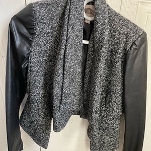 FOREVER 21 - leather jacket